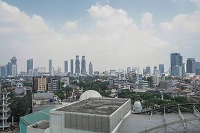 Comfy Studio Apartment at Menteng Park