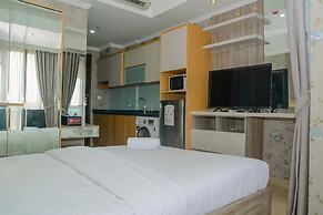 Tranquil Studio Apartment at Menteng Park