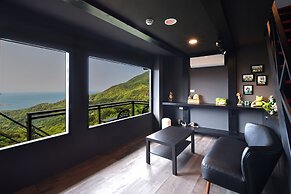 Windsor's Sunlight Han-Guan