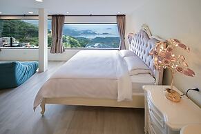 Windsor's Sunlight Han-Guan