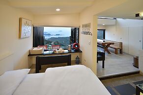 Windsor's Sunlight Han-Guan