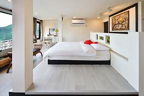 Windsor's Sunlight Han-Guan