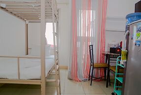 Green Bay Pluit Studio Apartment with 2 Single Beds