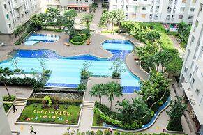 Sea View Studio Apartment at Green Bay Pluit
