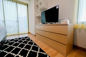 Monas View Studio Apartment at Capitol Suites