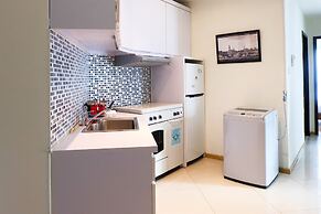 Monas View Studio Apartment at Capitol Suites