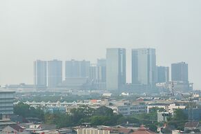 2BR near Toll Soeta Airport at City Park Apartment