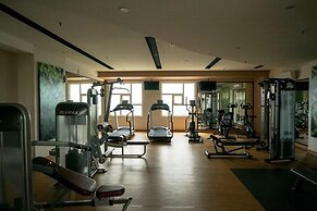 Fabulous 2BR Lucky Tower Apartment