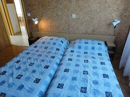 Nice and Cozy Apartment Ferry in Medulin