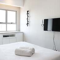 Gorgeous Studio at Mekarwangi Square Apartment with Mountain View