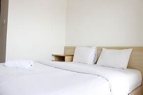 Relaxing Studio Apartment at Parahyangan Residence with Mountain View