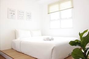 Classic and Comfy 2BR @ Gateway Pasteur Apartment