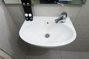 Studio Apartment Connected to Mall at Anderson Supermall Mansion