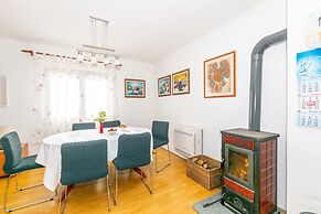 Holiday Home Laura near Forest