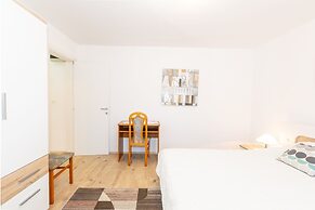 Holiday Home Laura near Forest