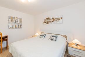 Holiday Home Laura near Forest