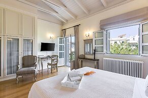 Aerides 3 Luxury Suites