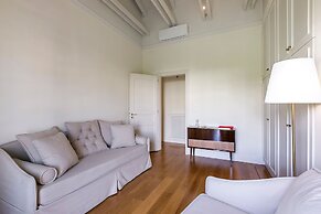 Aerides 3 Luxury Suites