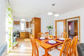 Family house with 2 apartments - Irma