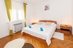 Family house with 2 apartments - Irma