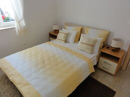 Apartments Cubela Beautiful Garden