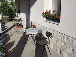 Apartments Cubela Beautiful Garden