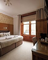 Cleveden House by The Dunvegan
