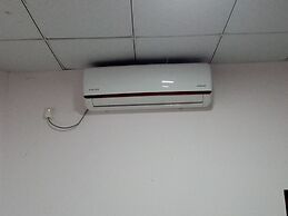 The Crown Hotel Dambulla