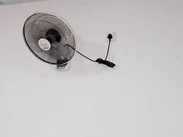 The Crown Hotel Dambulla