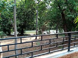 The Crown Hotel Dambulla