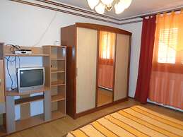 Apartments Ivica - Quiet Street