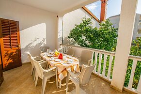 Apartments Grakalic great location