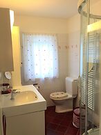 Direct on Lugano Lake: Take a Swim From Your Villa