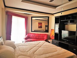 Jomtien Beach Sea View Studio