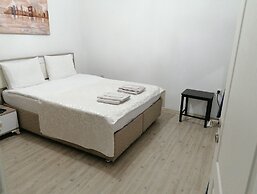 Galata Waterfall Apartment