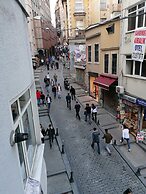 Galata Waterfall Apartment