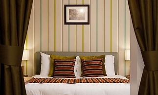 Henley Hotel