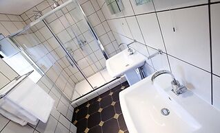 Henley Hotel