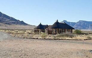 Hoodia Desert Lodge