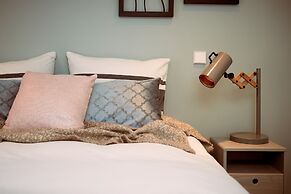 Damrak Short Stay Amsterdam