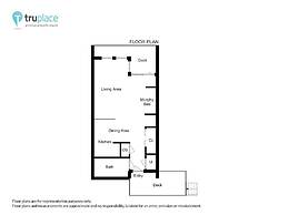 8226 is an upstairs pet friendly studio located in Sandpiper Cove by R