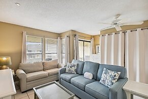 8226 is an upstairs pet friendly studio located in Sandpiper Cove by R