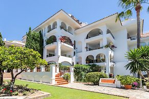Exclusive Apartment, 200m2, Near Puerto Banus, Señorío de Marbella