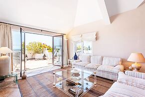 Exclusive Apartment, 200m2, Near Puerto Banus, Señorío de Marbella