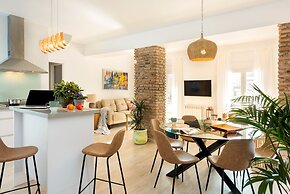 Genteel Home Mano de Hierro