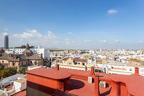1 BD Apartment in the Heart of Seville With Great Views. San Pablo VI