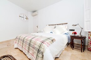 Genteel Home Iris