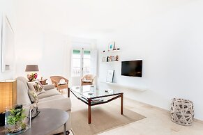 Genteel Home Iris