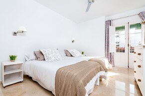 Genteel Home Iris