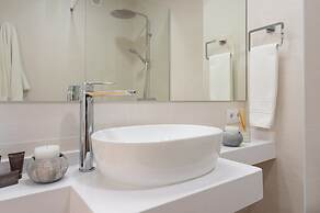 Genteel Home Velarde III